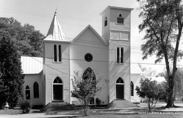 Kadesh A. M. E. Zion Church, Edenton, Chowan County. Credit: B. Garrett, "Kadesh A. M. E. Zion Church, Edenton, Chowan County," State Historic Preservation Office (SHPO), Built Heritage of North Carolina: Historic Architecture in the Old North State, North Carolina State University, Libraries, Special Collections Research Center